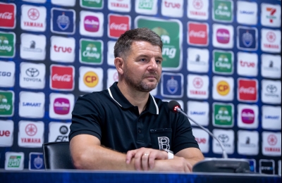 มาร์ค แจ็คสัน ชื่นชม ลูกทีมทำผลงานได้ยอดเยี่ยมในครึ่งหลัง พลิกแซงชนะ นครราชสีมา ได้สำเร็จ