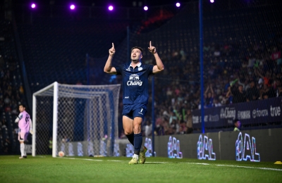 ปราสาทสายฟ้า เปิดรังเชือด ราชันมังกร 2-0 เก็บเพิ่มเป็น 31 คะแนน จากการลงแข่ง 12 นัด