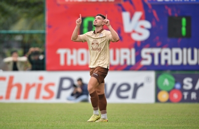 ปราสาทสายฟ้า บุกชนะ ม้าศึกฝั่งธน 4-0 ทะลุเข้าสู่รอบ 16 ทีม เมืองไทย คัพ 2025/26