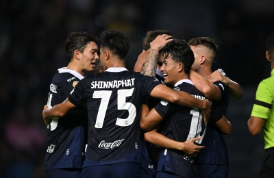 ปราสาทสายฟ้า เปิดรัง ช้าง อารีนา ถล่ม กว่างโซ้งมหาภัย ขาดลอย 8-1