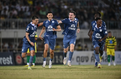 ปราสาทสายฟ้า ทำได้ตามเป้า บุกชนะ ปัตตานี เอฟซี 3-0 ผ่านเข้าสู่รอบรองชนะเลิศ เมืองไทย คัพ 2025/26