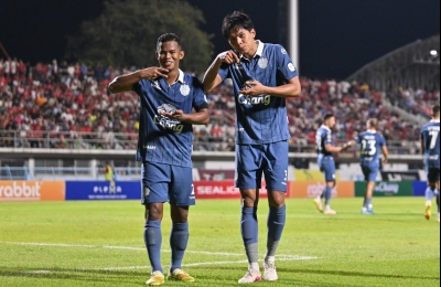 ปราสาทสายฟ้า ฟอร์มหรู บุกชนะ ม้าเหล็ก ได้ถึงถิ่น 3-1