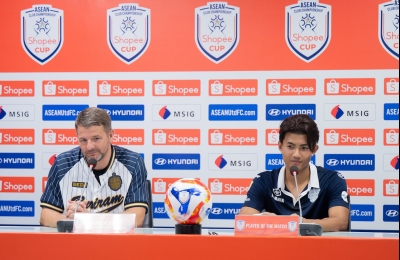 มาร์ค แจ็คสัน และ ศุภณัฏฐ์ เหมือนตา ดีใจ ทีมทำได้ตามเป้าหมาย คว้าแชมป์ SHOPEE CUP 2025/26 หลังเอาชนะ สลังงอร์ เอฟซี สกอร์รวม 3-1
