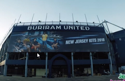 บรรยากาศการจำหน่ายเสื้อ Buriram United Jersey 2018